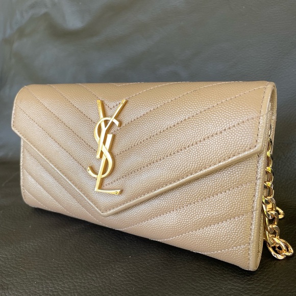 Saint Laurent Beige Cassandra Crossbody wallet with Gold Chain - Picture 13 of 14